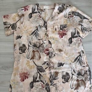 Christie & Jill-  Floral Button-Down Tunic Top